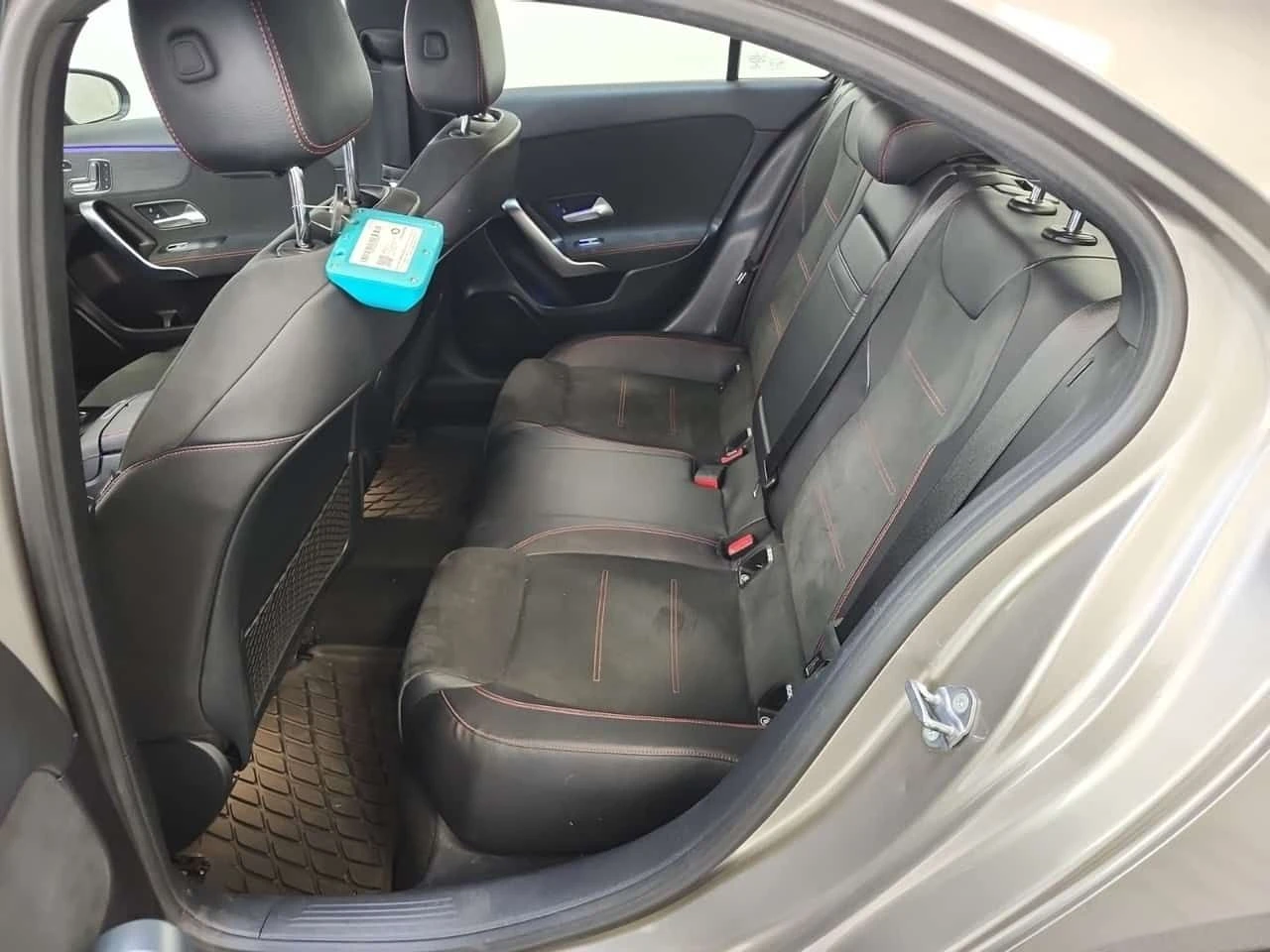 Mercedes-Benz A 220 ALCANTARA| AMBIENT| ПАМЕТ| ПАНО| 2 КЛЮЧА| , снимка 10 - Автомобили и джипове - 55035863
