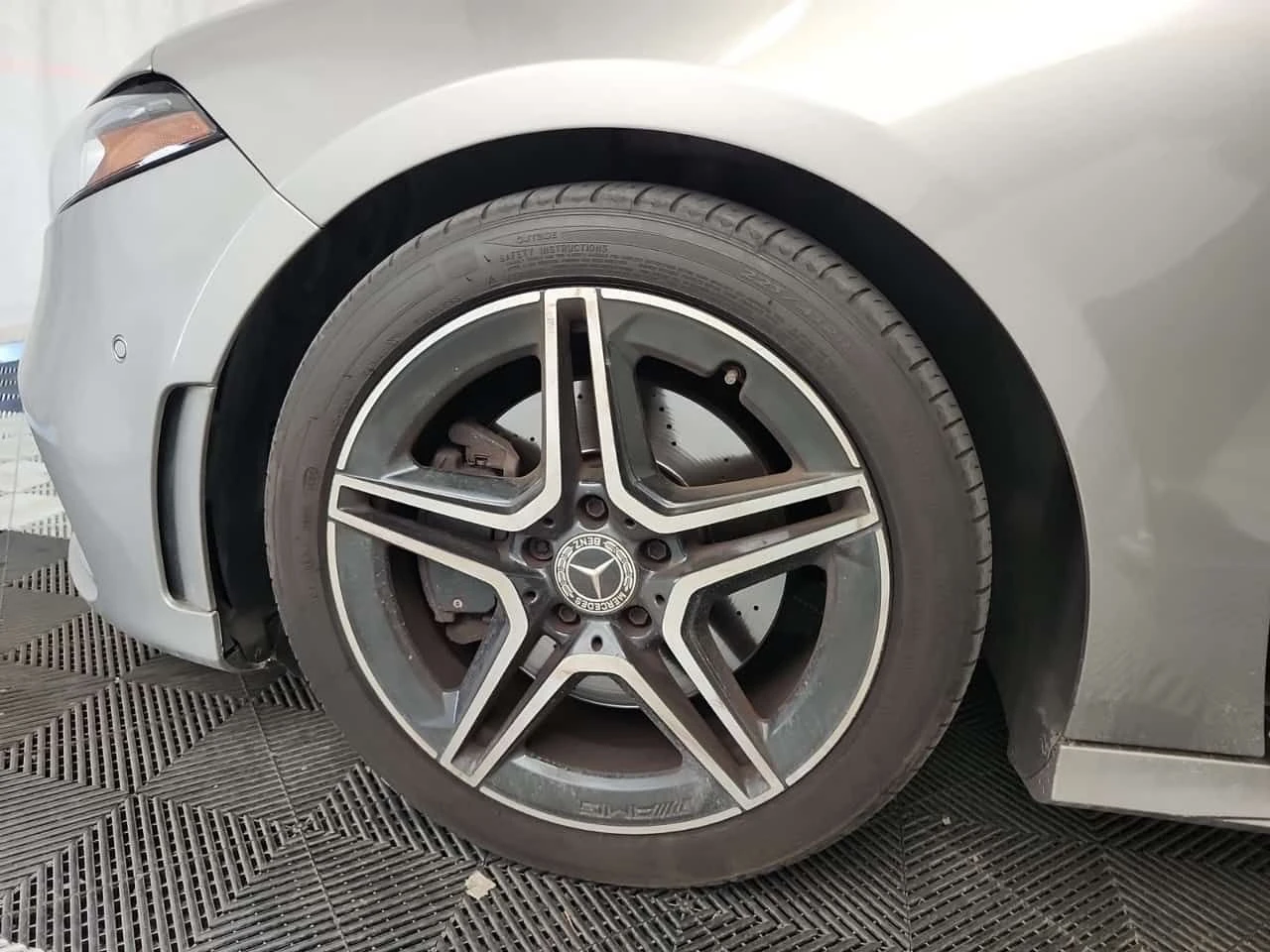Mercedes-Benz A 220 ALCANTARA| AMBIENT| ПАМЕТ| ПАНО| 2 КЛЮЧА| , снимка 5 - Автомобили и джипове - 55035863