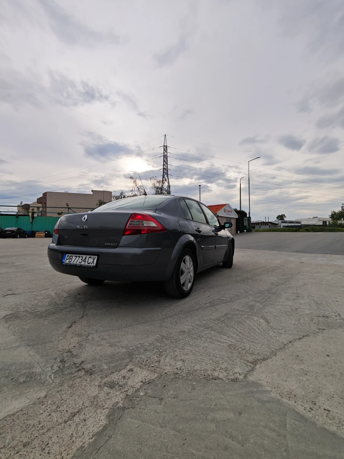 Renault Megane, снимка 6 - Автомобили и джипове - 55429624