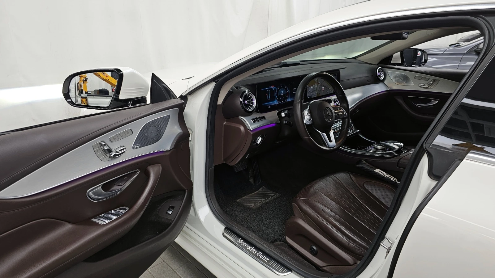 Mercedes-Benz CLS CLS400d 4MATIC | AMG визия | HUD | 360  камера, снимка 8 - Автомобили и джипове - 55664006
