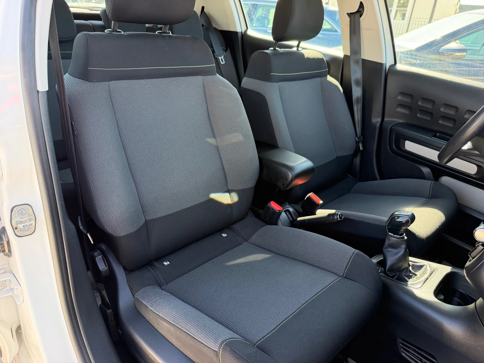 Citroen C3 PURETECH 82GPL SHINE, снимка 11 - Автомобили и джипове - 55990467