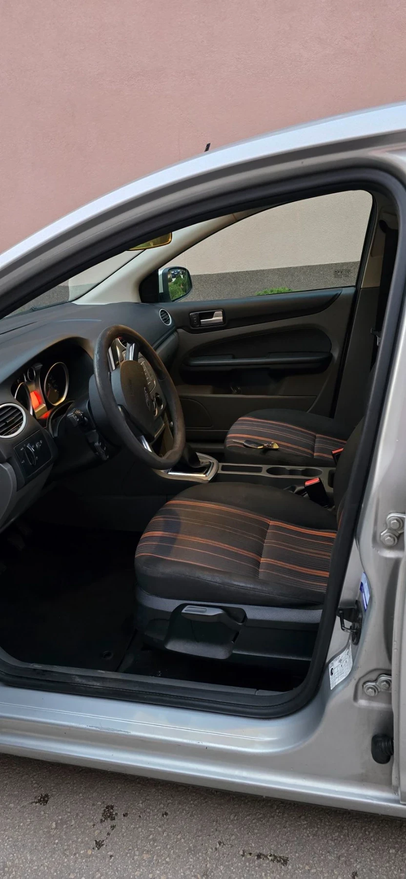 Ford Focus 1.6d, Trend, снимка 8 - Автомобили и джипове - 56341248