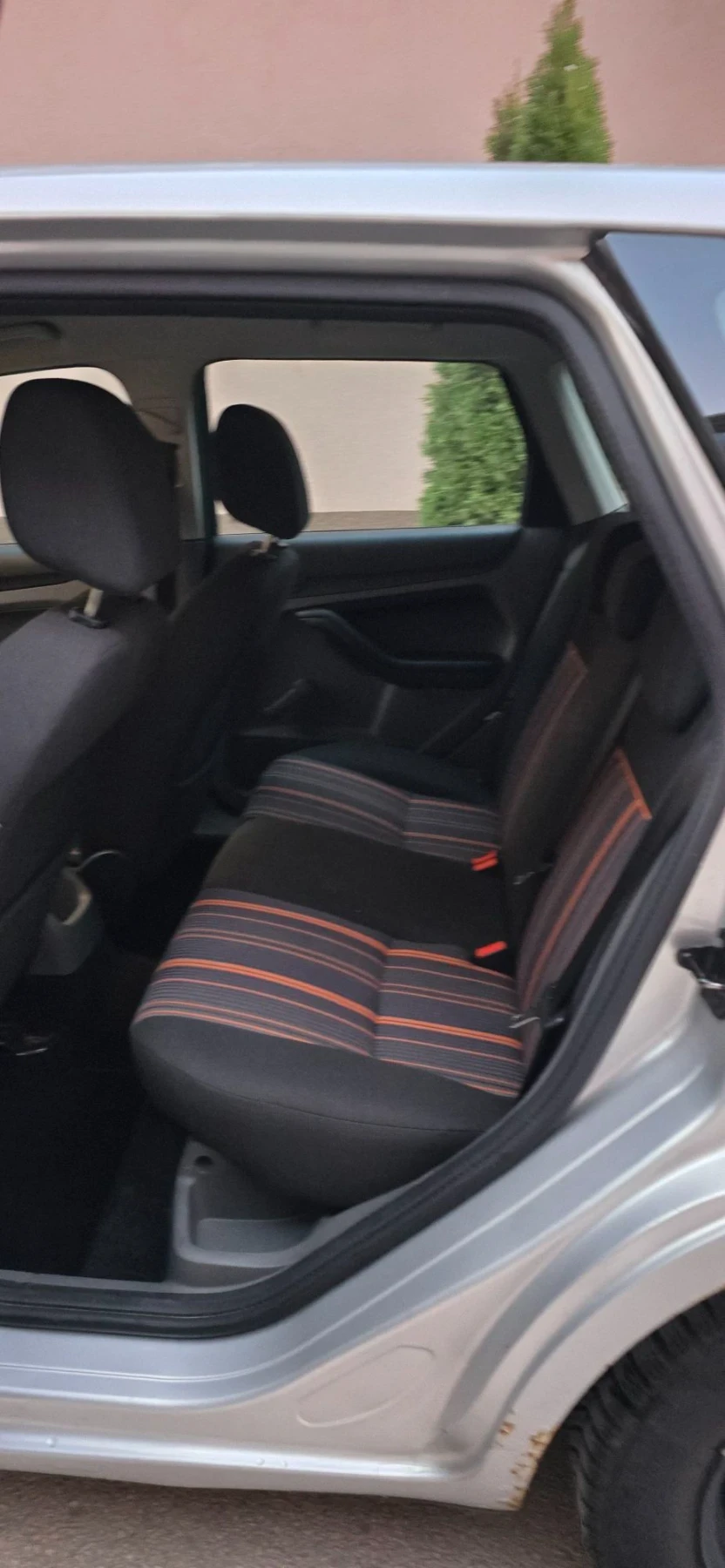 Ford Focus 1.6d, Trend, снимка 9 - Автомобили и джипове - 56341248