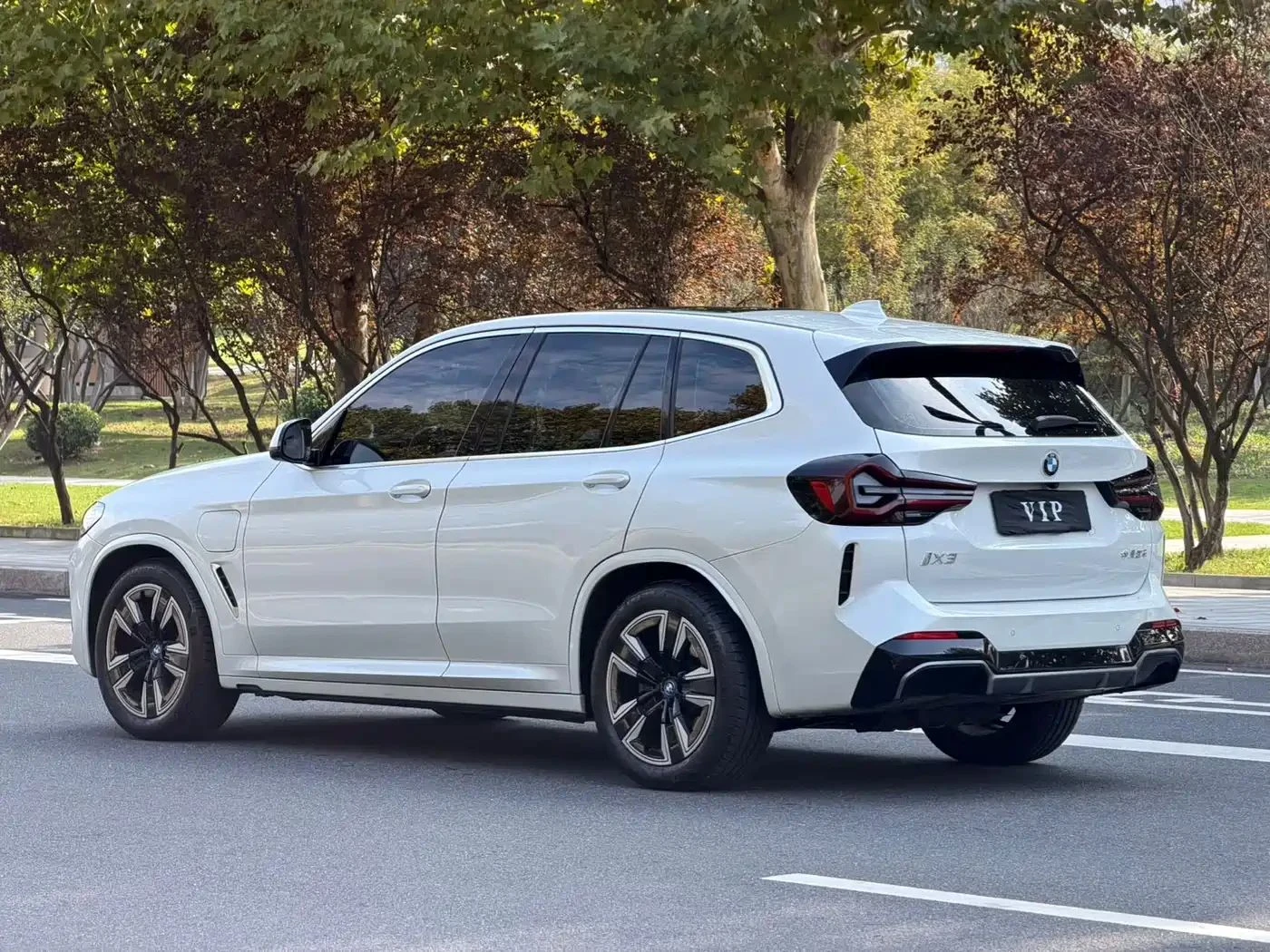 BMW iX3 | Mobile.bg � ����������� 9