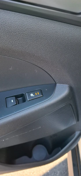 Hyundai Tucson 2.0 Awd 184kc Line  Xenon Led Aвтоматик!!, снимка 15