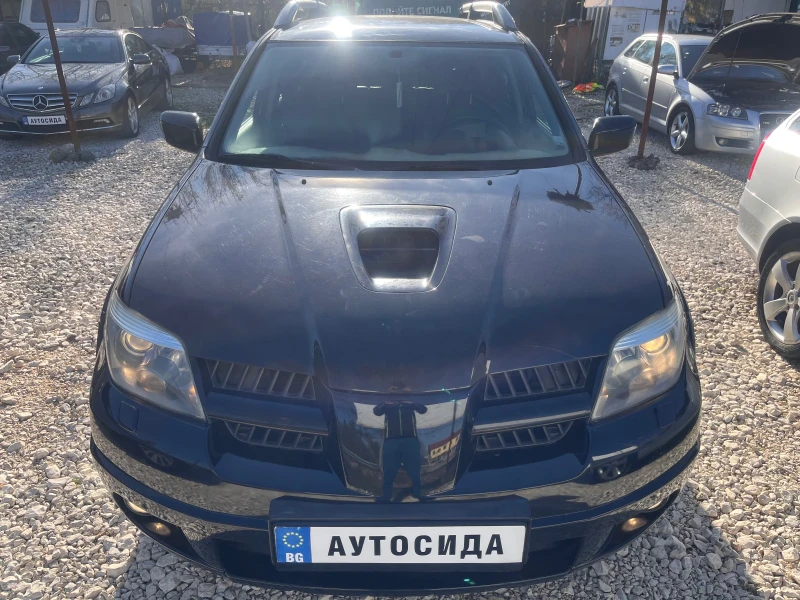 Mitsubishi Outlander 2.0Т, ГАЗ Италия, снимка 1 - Автомобили и джипове - 47211637