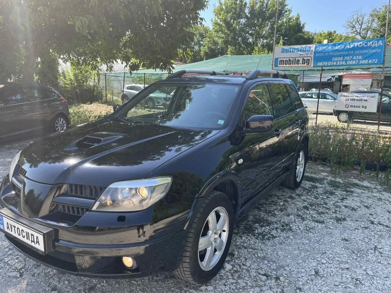 Mitsubishi Outlander 2.0Т, ГАЗ Италия, снимка 1 - Автомобили и джипове - 47211637