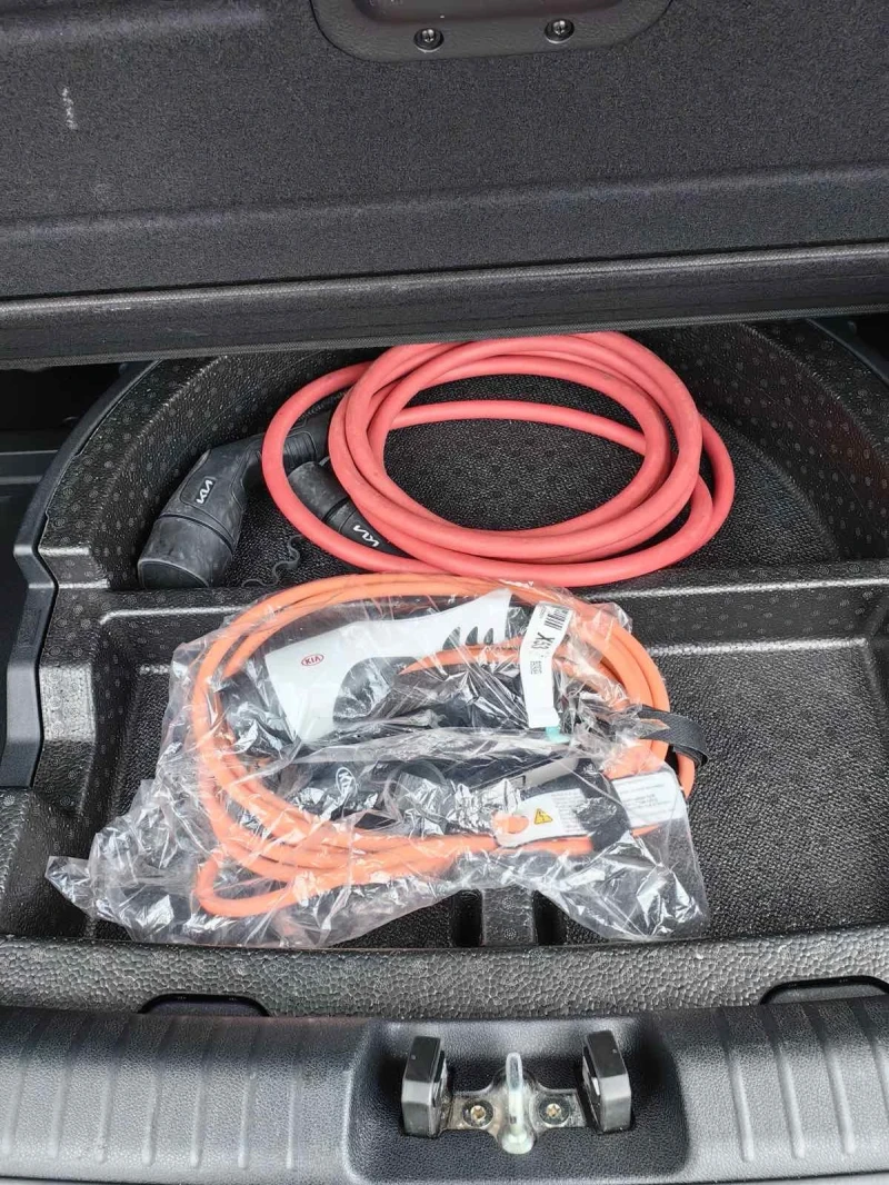 Kia Niro Термопомпа 64 KWh , снимка 17 - Автомобили и джипове - 52669294