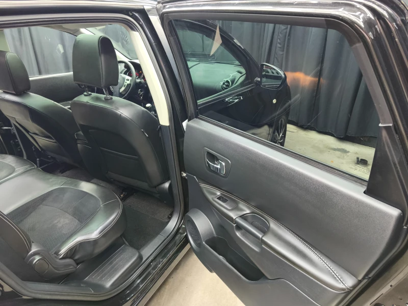 Nissan Qashqai + 2 1.6dci 131k.c* NAVI* PANORAMA* 360 CAM* , снимка 8 - Автомобили и джипове - 52489611