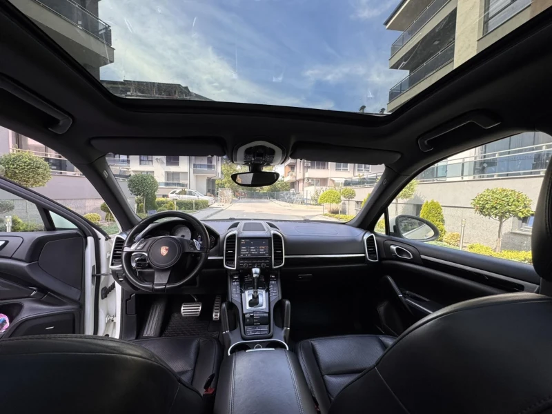 Porsche Cayenne, снимка 3 - Автомобили и джипове - 52940485