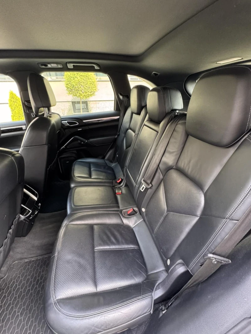 Porsche Cayenne, снимка 16 - Автомобили и джипове - 52940485