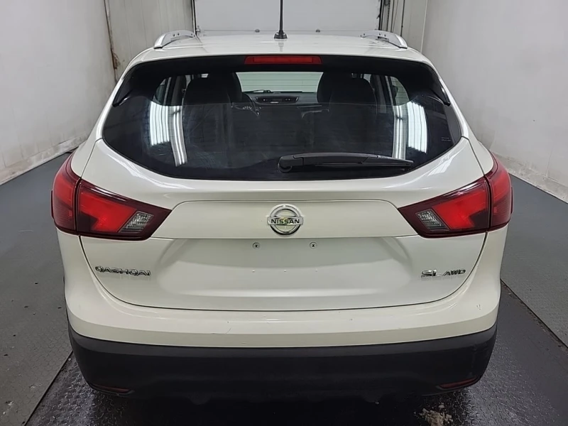 Nissan Qashqai * AWD SL CVT * CARFAX * БЕЗ ПЪРВОНАЧАЛНА ВНОСКА, снимка 4 - Автомобили и джипове - 53299608