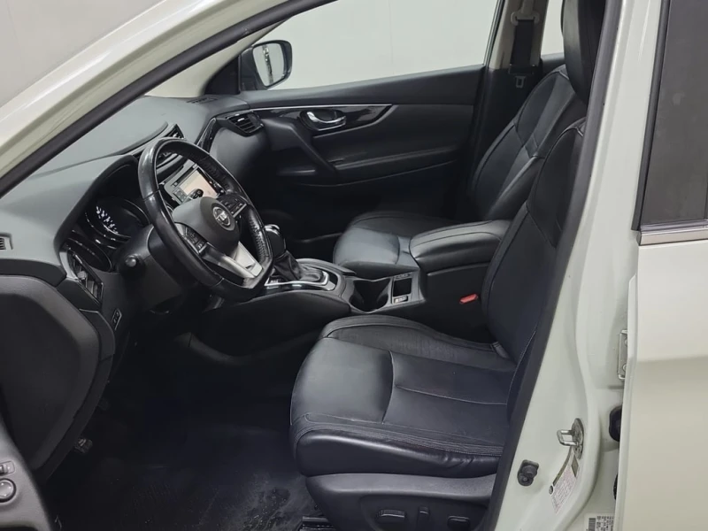 Nissan Qashqai * AWD SL CVT * CARFAX * БЕЗ ПЪРВОНАЧАЛНА ВНОСКА, снимка 5 - Автомобили и джипове - 53299608