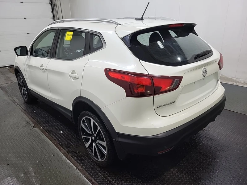 Nissan Qashqai * AWD SL CVT * CARFAX * БЕЗ ПЪРВОНАЧАЛНА ВНОСКА, снимка 2 - Автомобили и джипове - 53299608