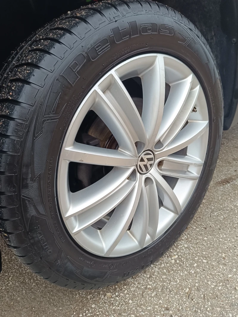 VW Tiguan, снимка 7 - Автомобили и джипове - 53479622
