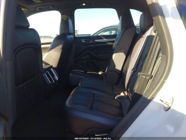 Porsche Cayenne ПОДГРЕВ* КАМЕРА* КЕЙЛЕС* LANE* ASSIST, снимка 11 - Автомобили и джипове - 53649691