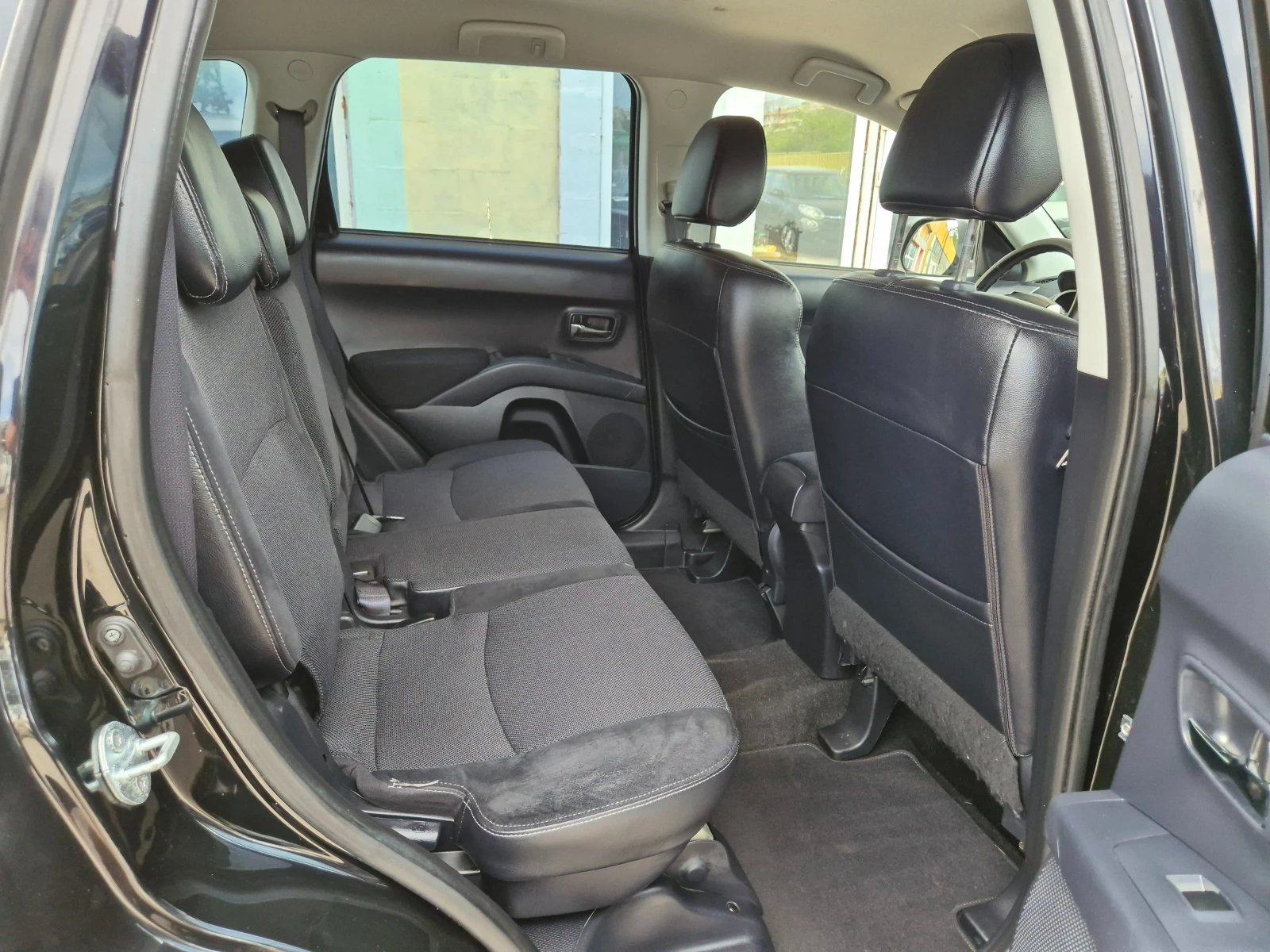 Peugeot 4007 2.2HDI ITALY 4x4 7 Места - изображение 9