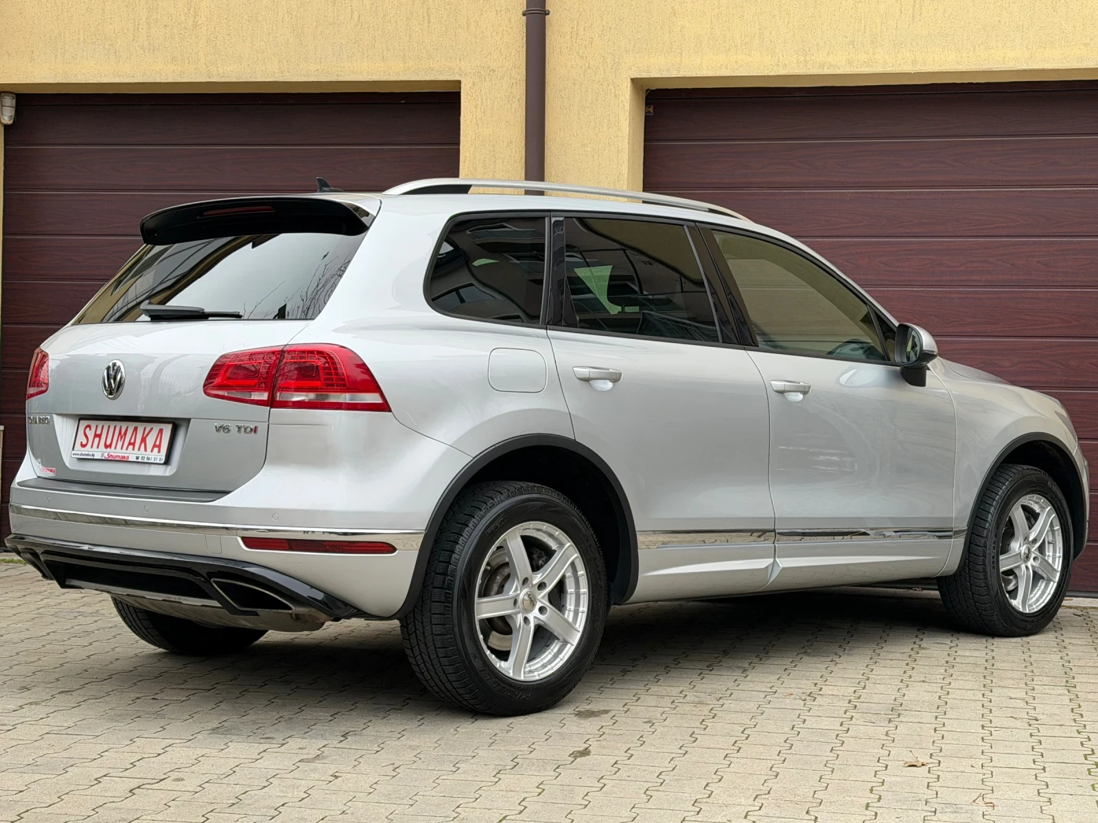 VW Touareg R-line-262ps-4x4 | Mobile.bg   6