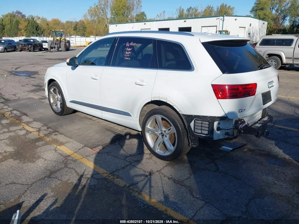 Audi Q7 * 55 PREMIUM * CARFAX * ��� ������������ ������ | Mobile.bg � ����������� 3
