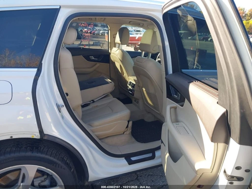 Audi Q7 * 55 PREMIUM * CARFAX * ��� ������������ ������ | Mobile.bg � ����������� 8