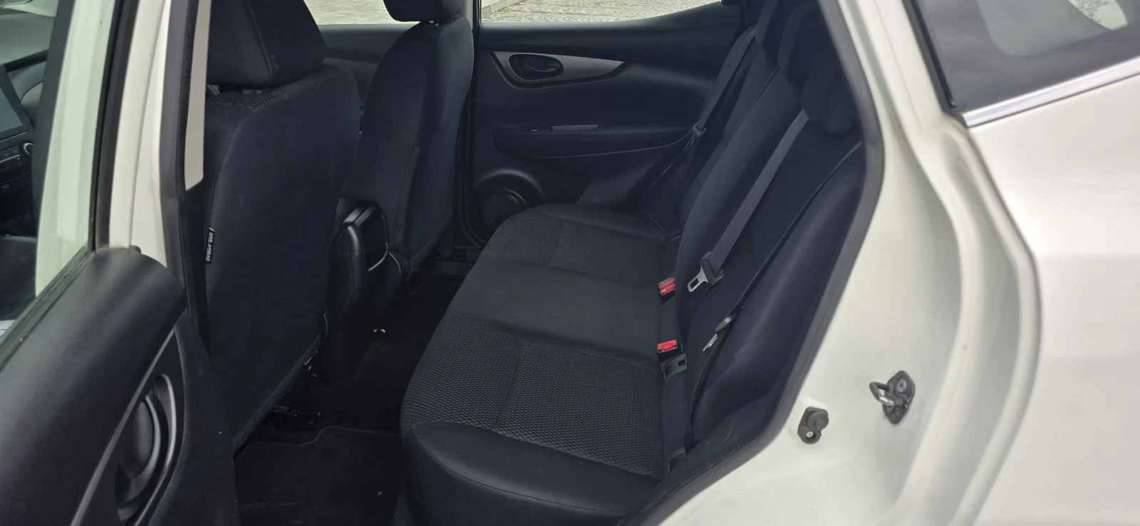 Nissan Qashqai 1.6DCI 131�.�. ������/����/��� | Mobile.bg � ����������� 12