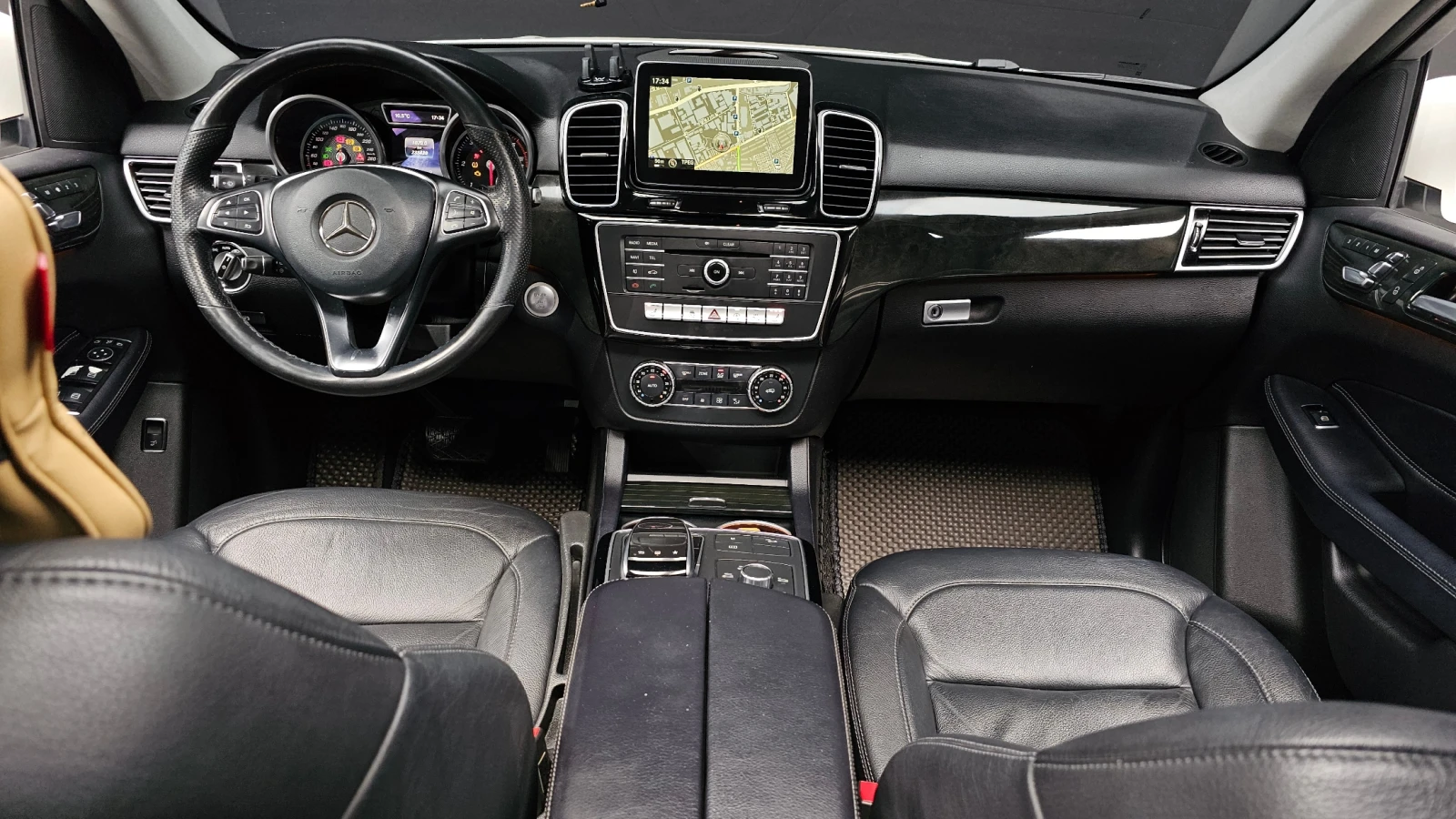 Mercedes-Benz GLE 250 ЕЛ. БАГАЖНИК* BLIND SPOT* ЛЮК* КРАЙНА ЦЕНА, снимка 7 - Автомобили и джипове - 55378917