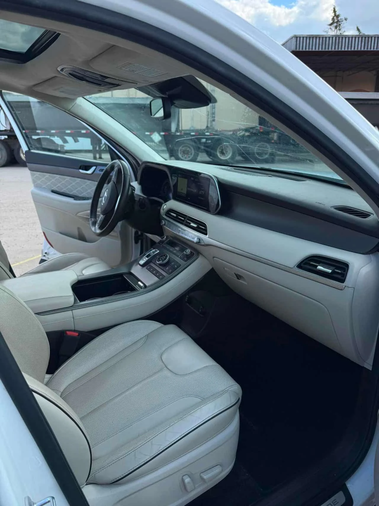 Hyundai Palisade  Ultimate / 360 / DIS / HUD /Harman Kardon /CARFAX, снимка 9 - Автомобили и джипове - 55677673