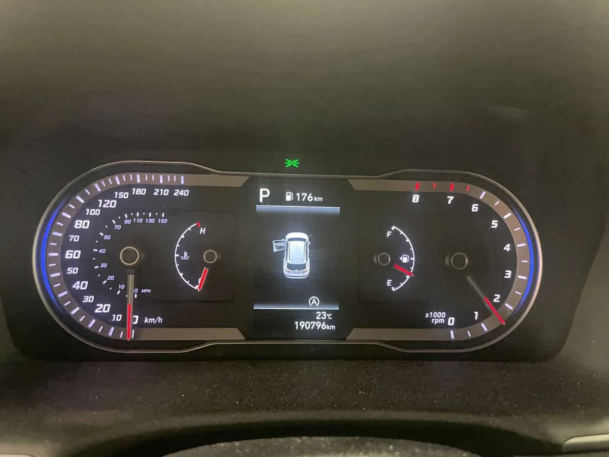 Hyundai Tucson * Preferred * АВТОКРЕДИТ * ГЛАВНО ПРЕДСТАВИТЕЛСТВО, снимка 11 - Автомобили и джипове - 56270544