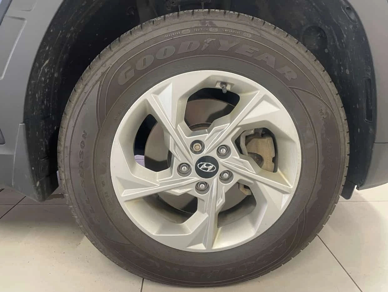 Hyundai Tucson * Preferred * АВТОКРЕДИТ * ГЛАВНО ПРЕДСТАВИТЕЛСТВО, снимка 9 - Автомобили и джипове - 56270544