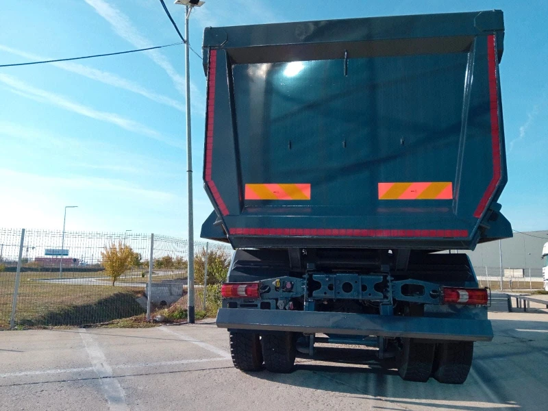 Mercedes-Benz Arocs 42.40 8x4 Tipper/Kipper EURO6 * UniRent* , снимка 5 - Камиони - 49871818