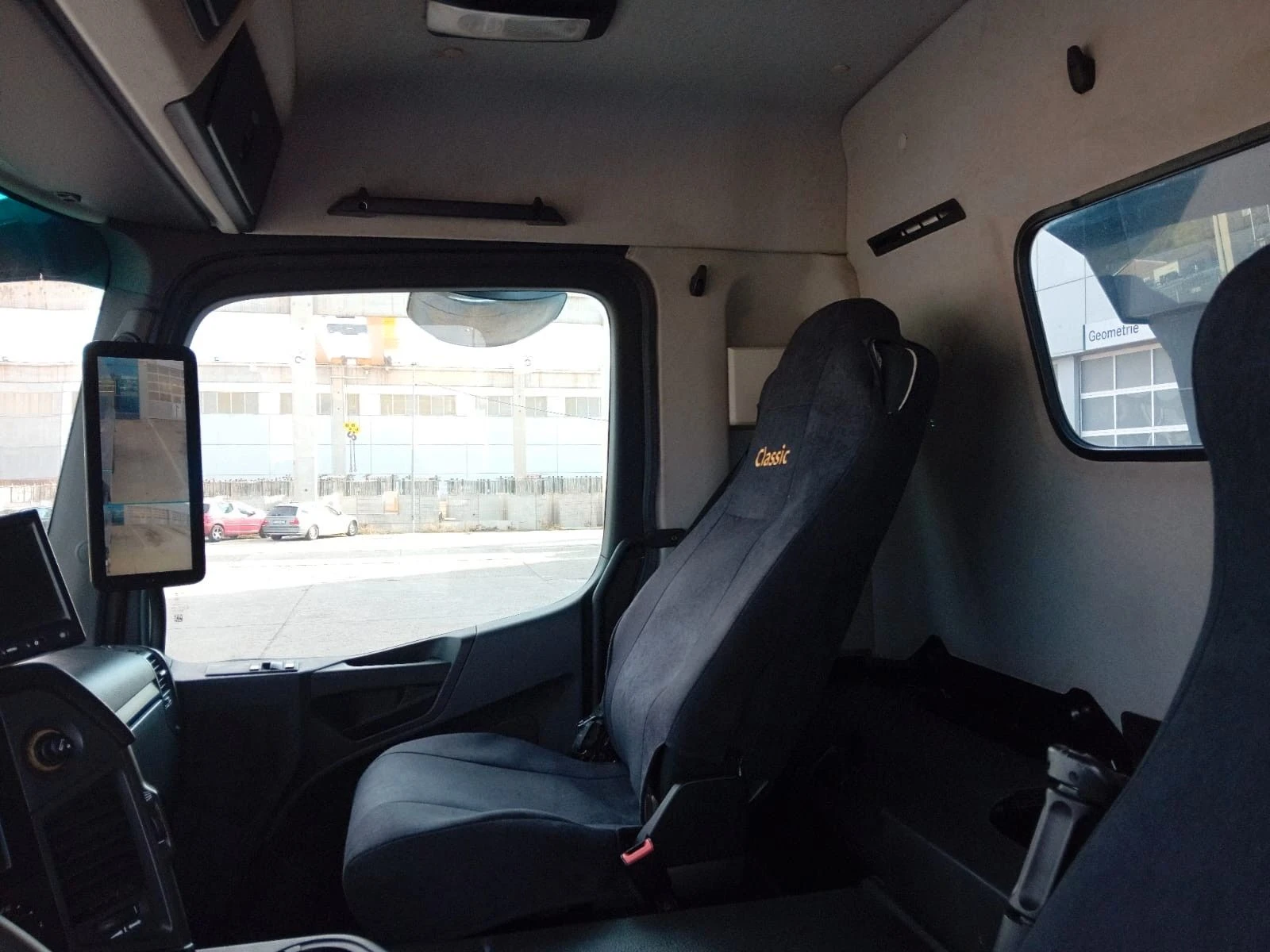 Mercedes-Benz Arocs 42.40 8x4 Tipper/Kipper EURO6 * UniRent*  - изображение 10