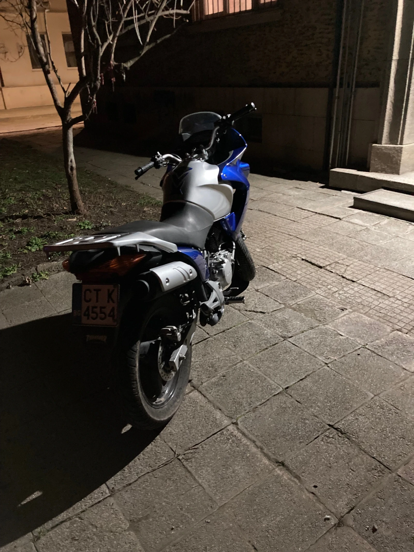 Honda Varadero 125 - изображение 4