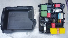 BSM 980484680 МОДУЛ PEUGEOT ПЕЖО 2008 и 208 Реле Запалване Охлаждане Лайсни на Калник и Врата, снимка 2 - Части - 53374659