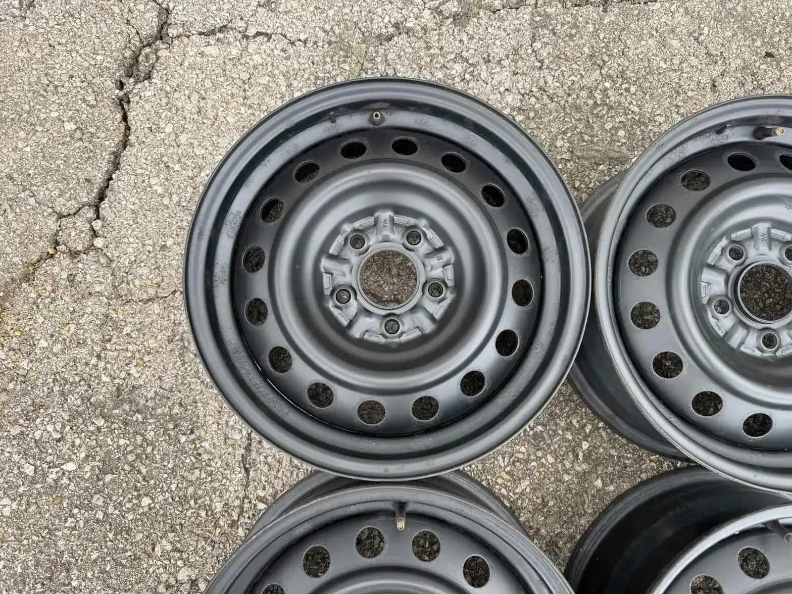 Джанти за Hyundai, снимка 2 - Гуми и джанти - 56275364