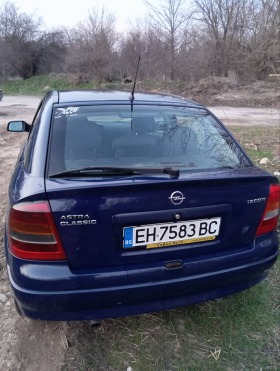 Opel Astra 1.7CDTI, снимка 11 - Автомобили и джипове - 45537981