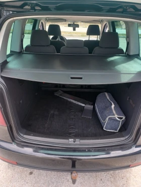 Обява за продажба на VW Touran 2.0tdi ~9 240 лв. - изображение 7