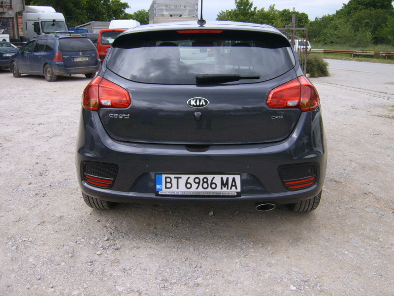 Kia Ceed 16crdi  navi, снимка 4 - Автомобили и джипове - 45759565