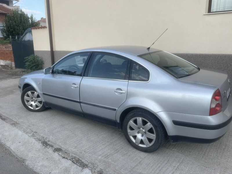 VW Passat, снимка 2 - Автомобили и джипове - 47223706