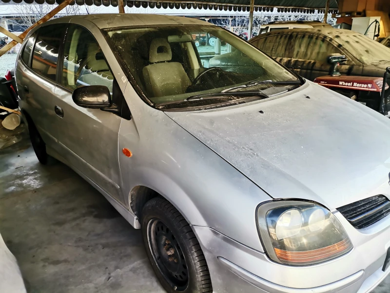 Nissan Almera tino, снимка 11 - Автомобили и джипове - 49161541