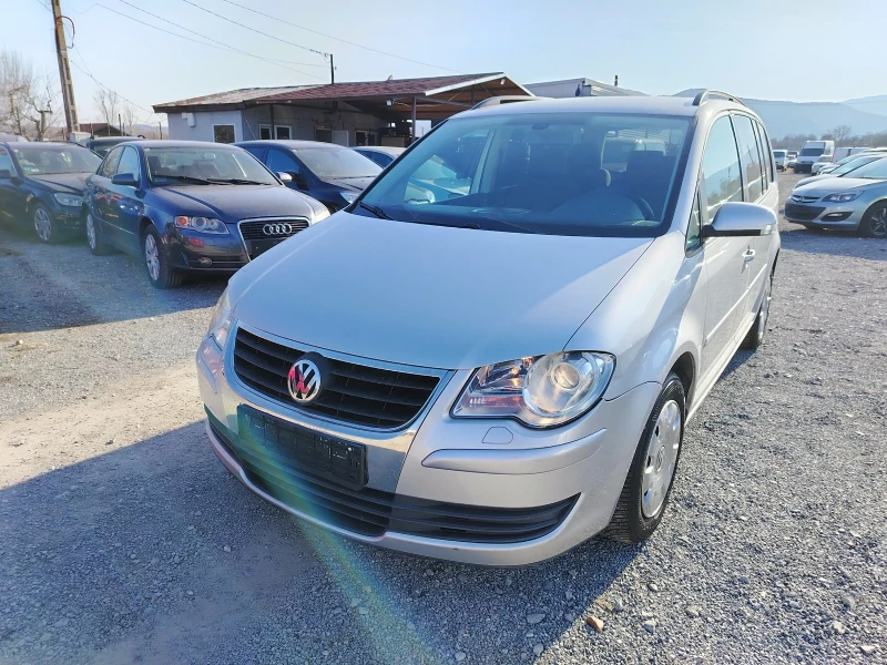 VW Touran 1.9 TDI, снимка 2 - Автомобили и джипове - 49050704