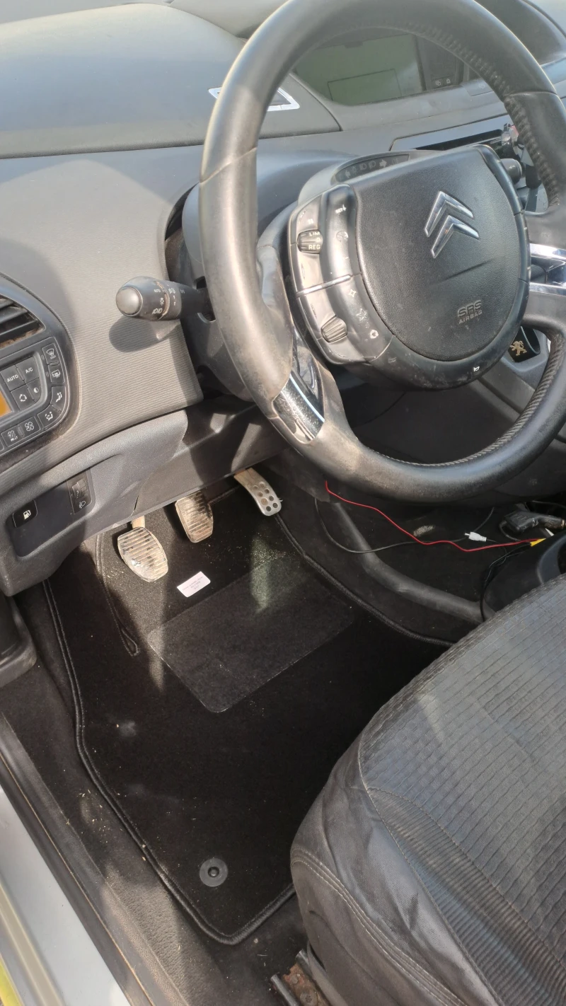 Citroen C4 Picasso Ван, снимка 7 - Автомобили и джипове - 52059053