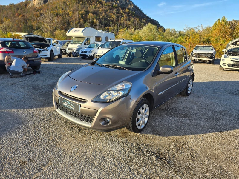 Renault Clio 1.2i УНИКАТ , снимка 7 - Автомобили и джипове - 52238136