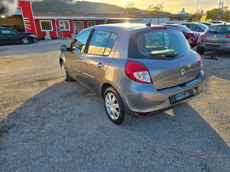 Renault Clio 1.2i УНИКАТ , снимка 5 - Автомобили и джипове - 52238136