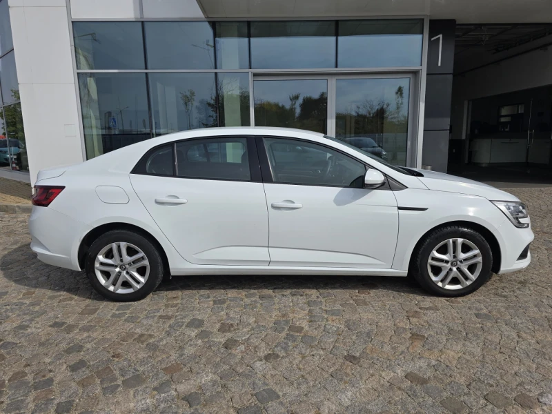 Renault Megane 1.3TCe 140 к.с./Life, снимка 4 - Автомобили и джипове - 53085170