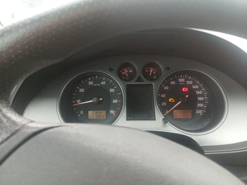 Seat Ibiza Mk3, снимка 4 - Автомобили и джипове - 53261116