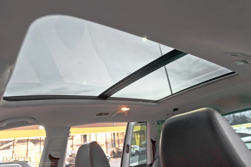 VW Sharan 2.0TDI АВТОМАТ КОЖА, снимка 12 - Автомобили и джипове - 53339480