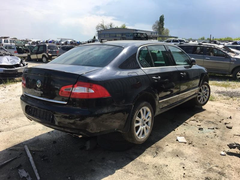 Skoda Superb Skoda Superb 3.6 DSG 4X4 ЩВЕЙЦАРИЯ, снимка 12 - Автомобили и джипове - 28653618