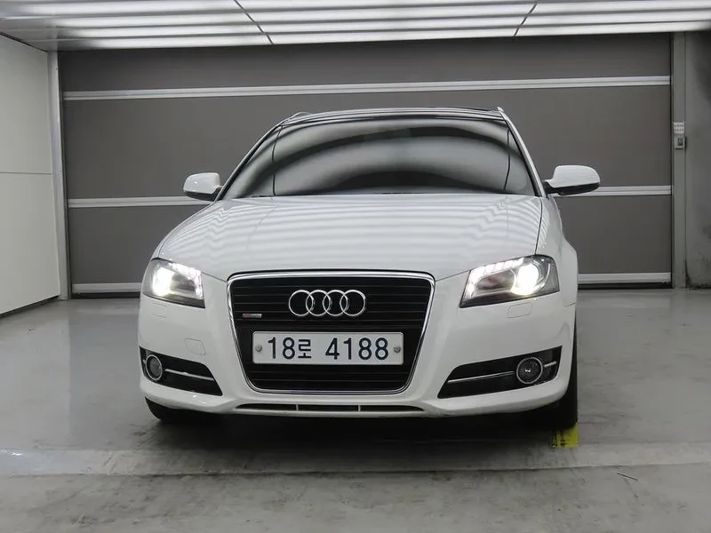 Audi A3 2.0, снимка 2 - Автомобили и джипове - 54547638