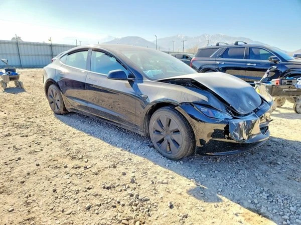Tesla Model 3, снимка 5 - Автомобили и джипове - 56117977
