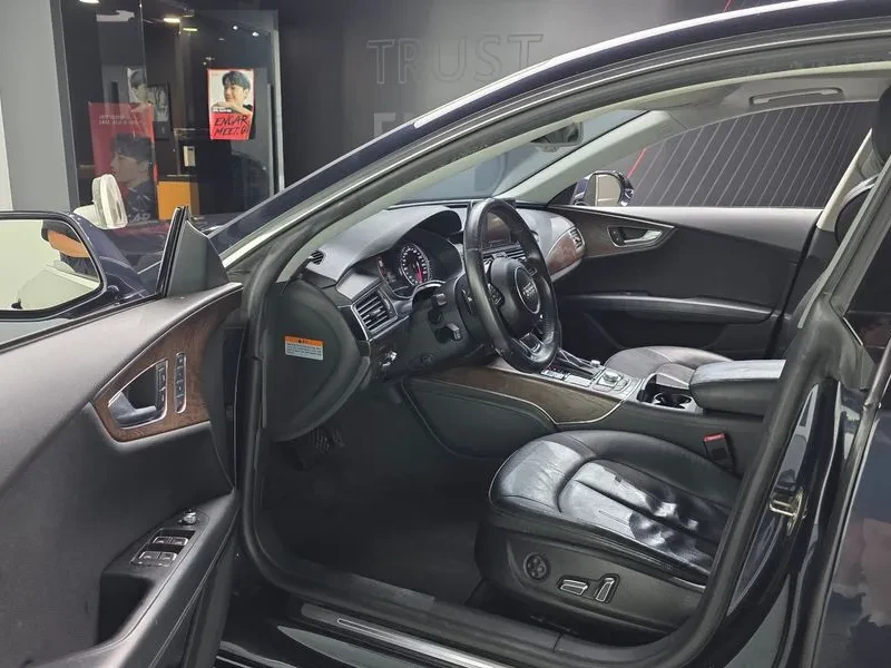 Audi A7 3.0 TDI Quattro - САМО 30% АВАНС, снимка 10 - Автомобили и джипове - 56158756